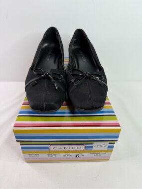 Calico ‘Sharon’ Black Bow-Accent Low Patent Heels Size 6.5